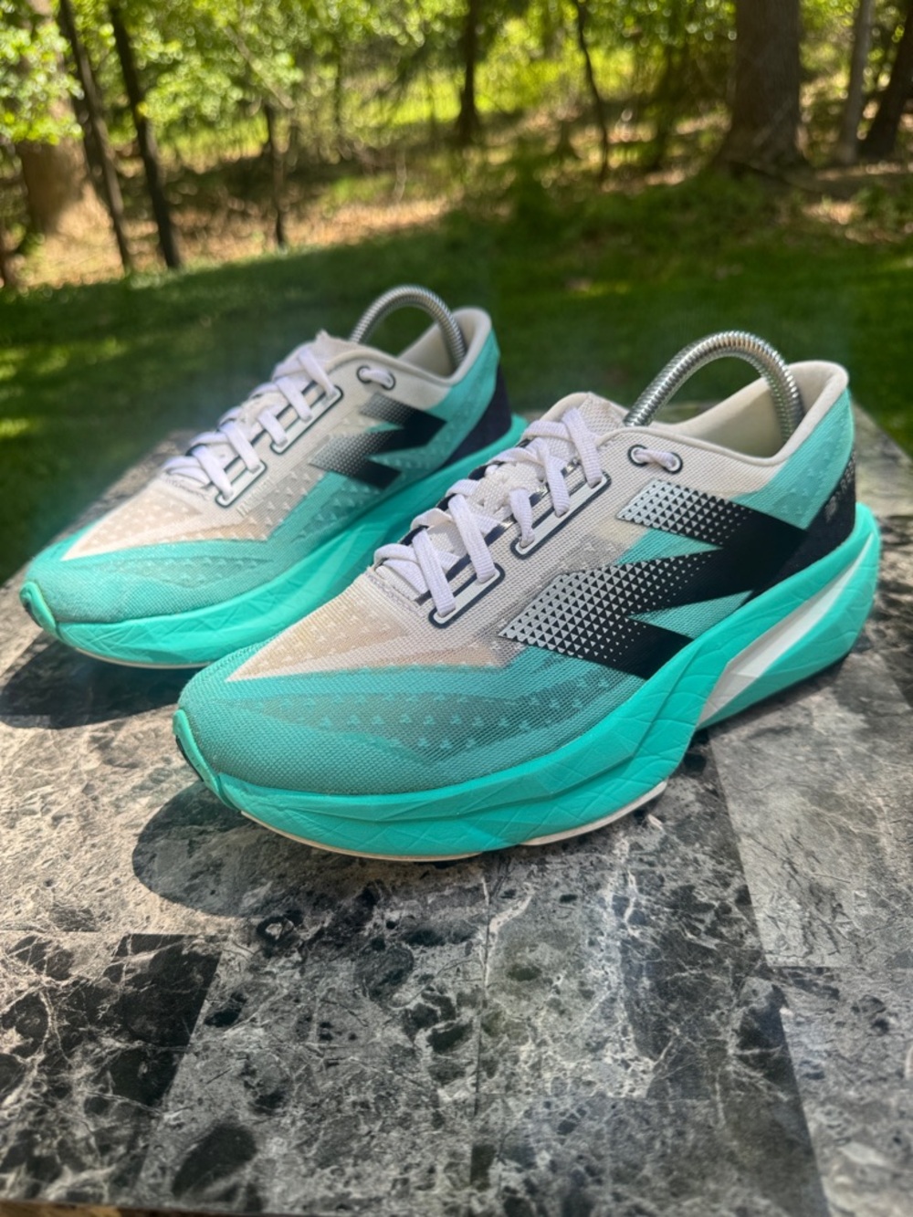 Womens 8.5  Balance FuelCell SuperComp Elite v4 running shoes Cyber/Jade - Picture 8 of 13